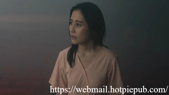 Prilly Latuconsina Menghidupkan Semesta Danur